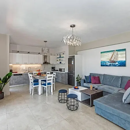 Anthi, A Modern With Salted Water Pool,hot Tub & Bbq! Ретимно (Крит)
