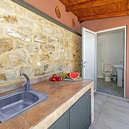 Anthi, A Modern With Salted Water Pool,hot Tub & Bbq! * Rethymno (Crete)