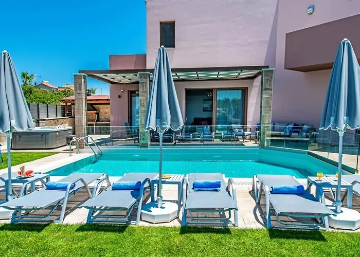Anthi, A Modern With Salted Water Pool,hot Tub & Bbq! Villa